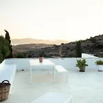 Omalley Into The Cycladic Wild * Kamarai