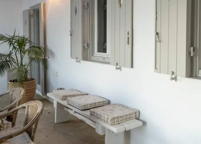 Omalley Into The Cycladic Wild * Kamarai